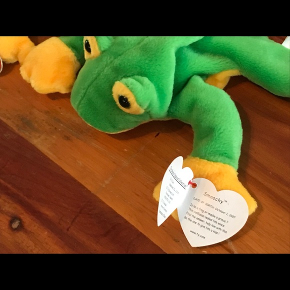 ty original beanie babies. “Smoochy”. 1 DOB Oct. 1, 1997. - Picture 4 of 8